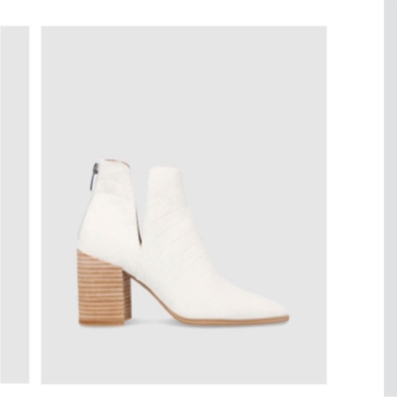 STEVE MADDEN | ‘Darryn’ Bootie Stacked Heel Bone/ White. Size: 9M. - Picture 16 of 16